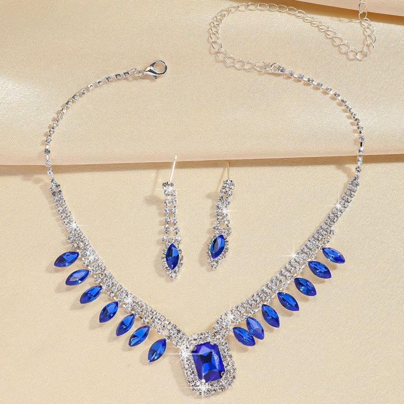 Elegant Night Out Necklace Set
