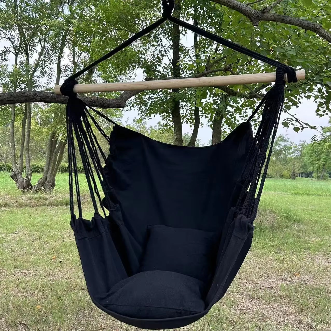 LeisureLoom Fabric Hammock Chair – Outdoor Swing with Storage Bag